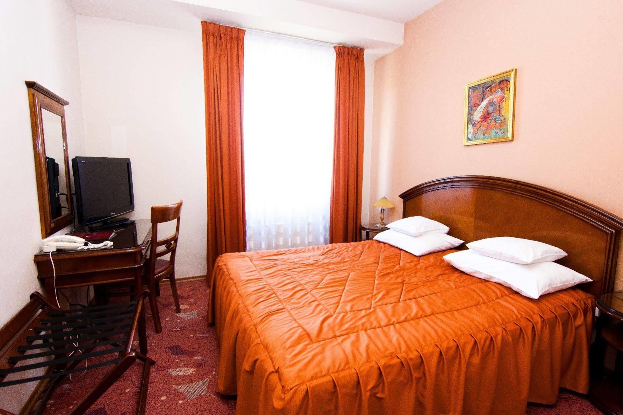 Hotel Onix Cluj-Napoca Luaran gambar